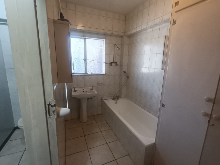To Let 2 Bedroom Property for Rent in Southernwood Eastern Cape